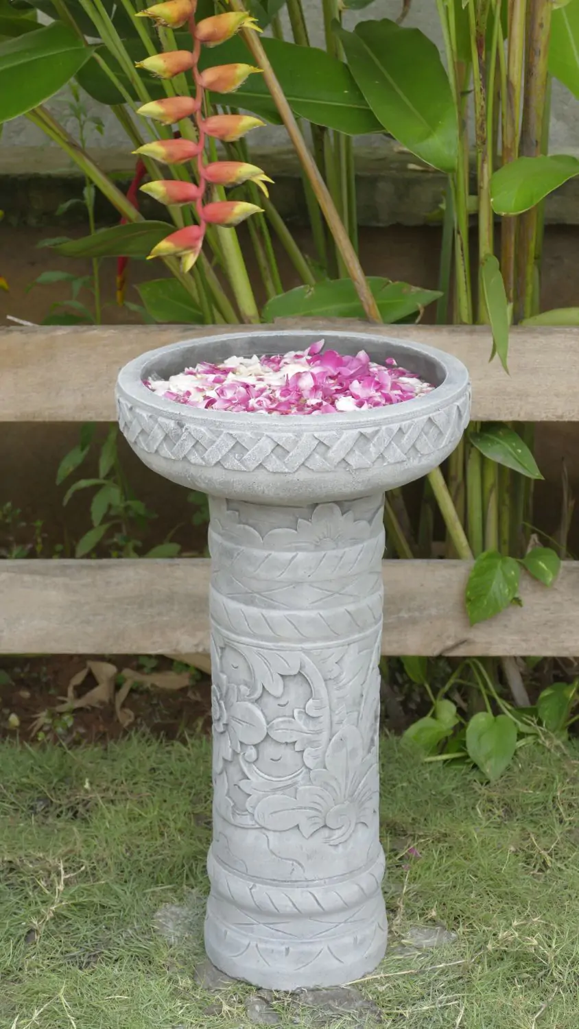  Product image 4 of the product “Semarang - Bowl with geometrical motif, Ø 30 cm | cast stone ”